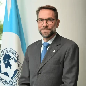 1277d162-0cdc-445c-a756-b0c51a361b4e